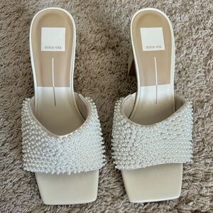 Dolce Vita Women's Ivory Pearl Heels
